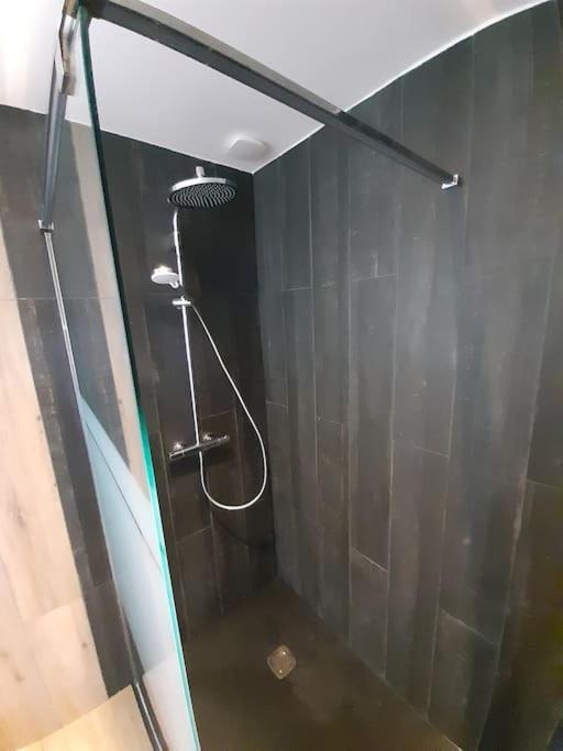 Logement 80 M2 Avec Terrasses Entre Les Deux Abers Лендеда Экстерьер фото